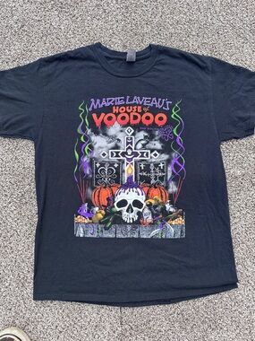 Y2K Marie Laveau's House of Voodoo in New Orleans size large